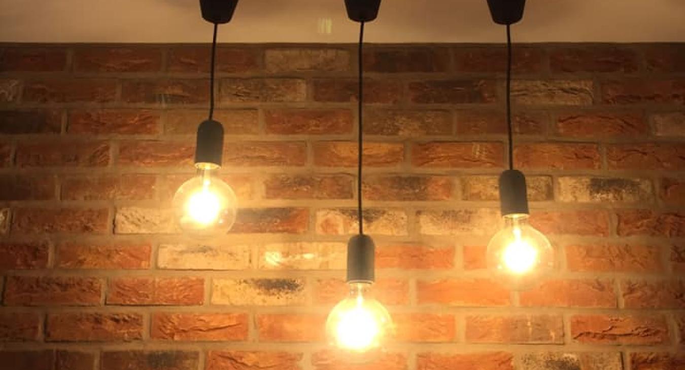 Indoor lighting electrician in Bracknell