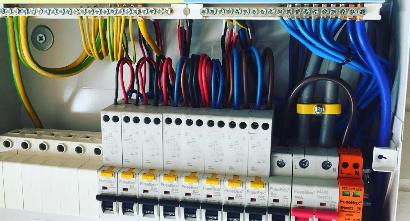 Fusebox upgrade electrician in Bracknell