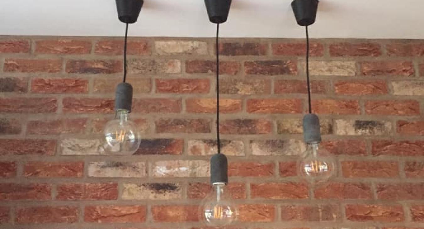 Indoor lighting electrician in Bracknell